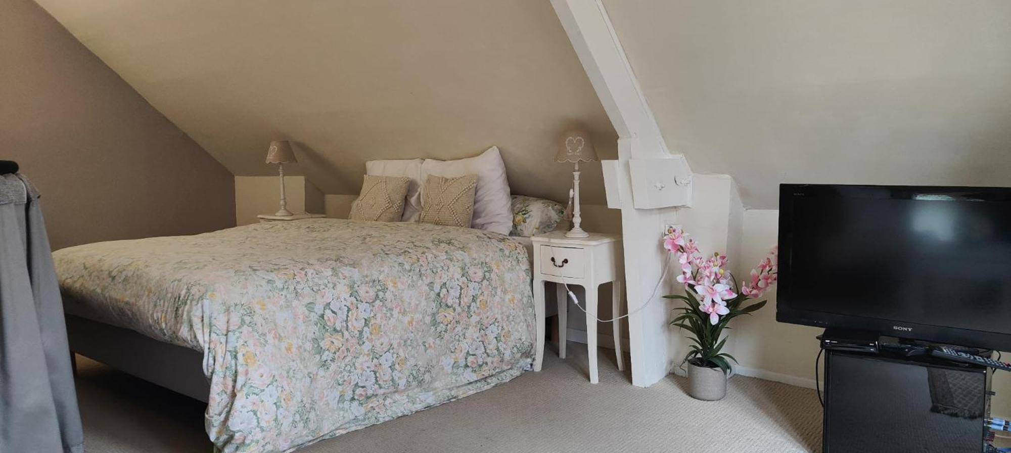 Face Au Chateau Du Clos Luce Bed & Breakfast *