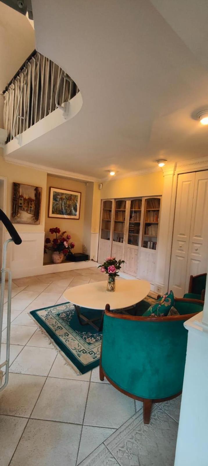 Face Au Chateau Du Clos Luce Bed & Breakfast *
