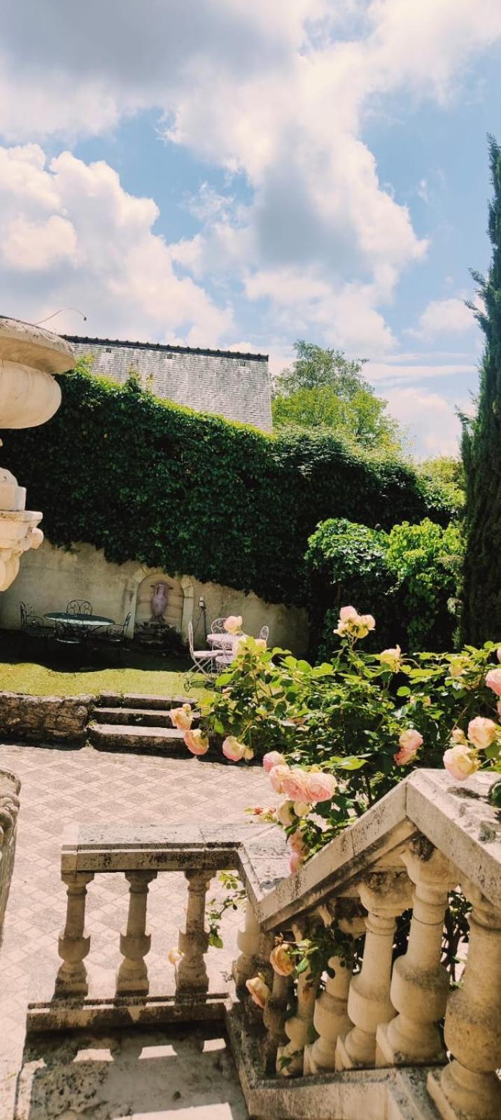 Face Au Chateau Du Clos Luce Bed & Breakfast *
