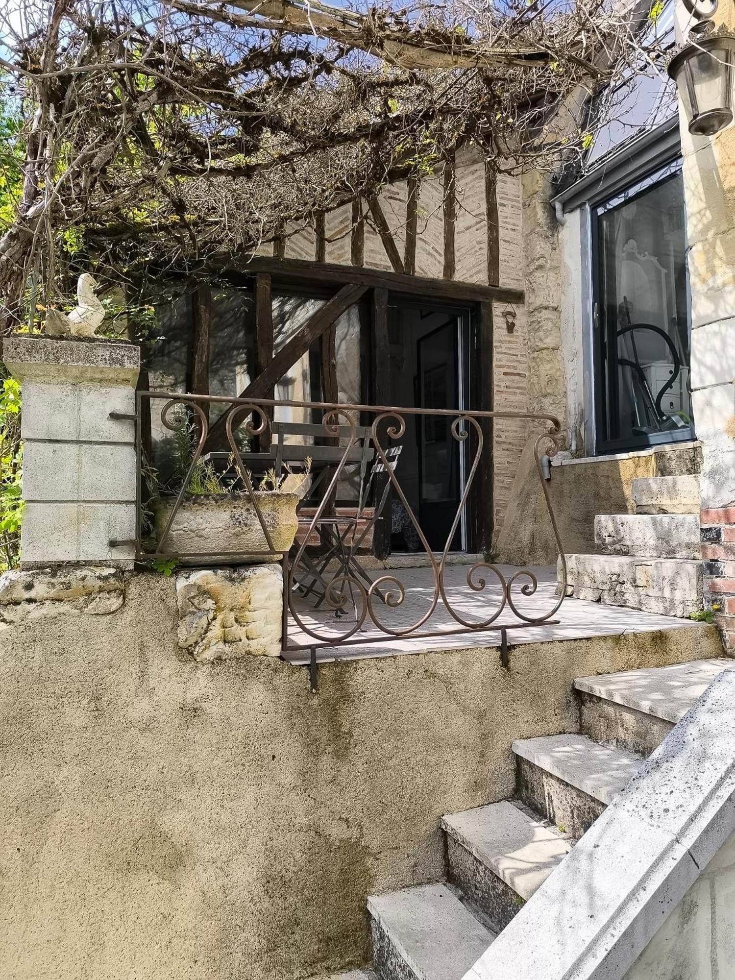 Bed & Breakfast Face Au Chateau Du Clos Luce