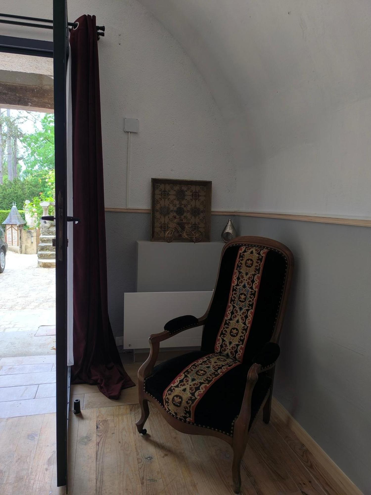 Bed & Breakfast Face Au Chateau Du Clos Luce